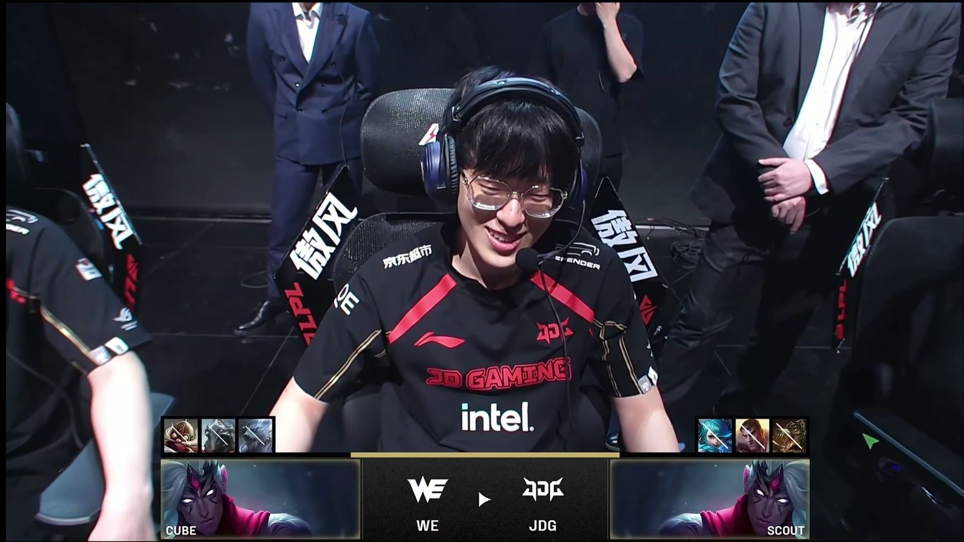 包含Scout爆冷击败巴黎圣日耳曼，出色防守引爆全场！的词条