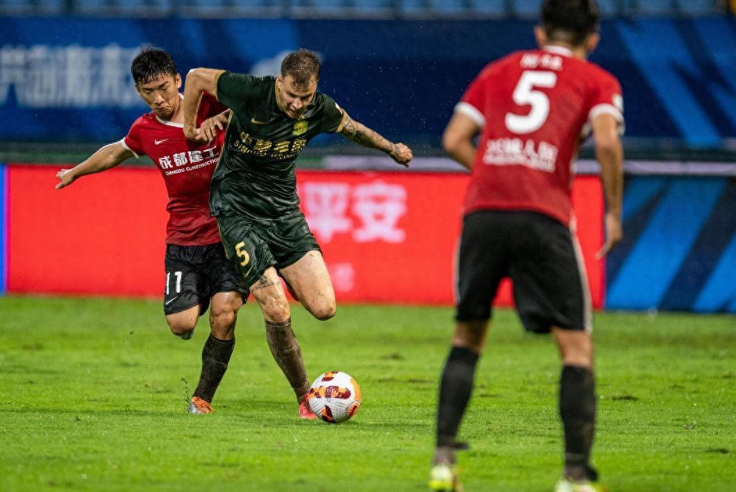 包含德甲今晨走向成谜，成都蓉城回应争议，质疑声仍在，年轻球员得到机会的词条九游账号登录